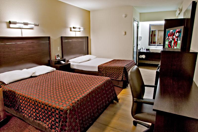 Hotel Red Roof Plus+ - Meadowlands Secaucus
