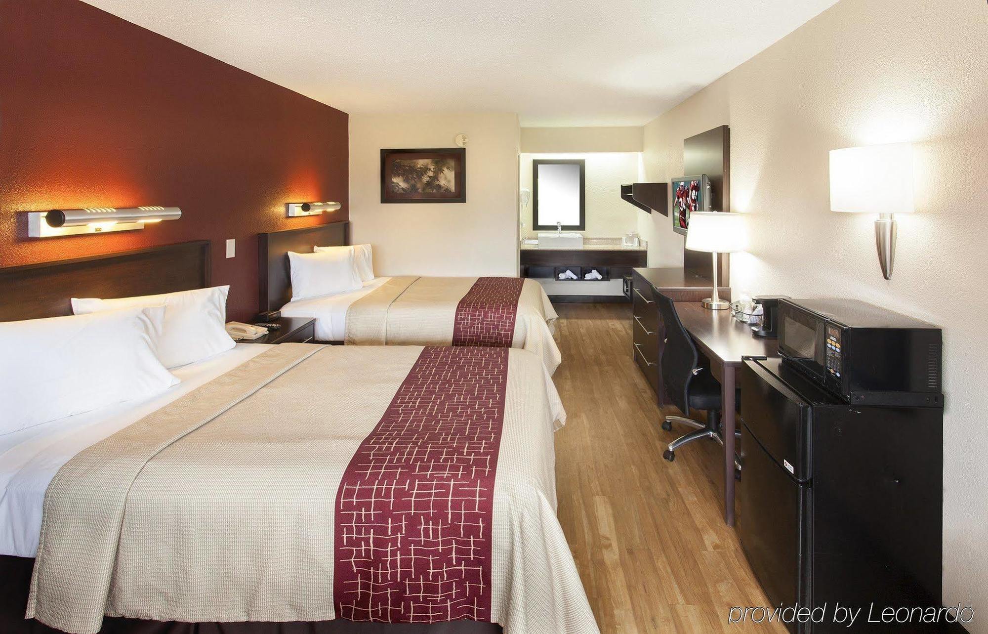 Hotel Red Roof Plus+ - Meadowlands 3*