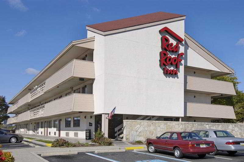 Red Roof Plus+ - Meadowlands Hotel Secaucus