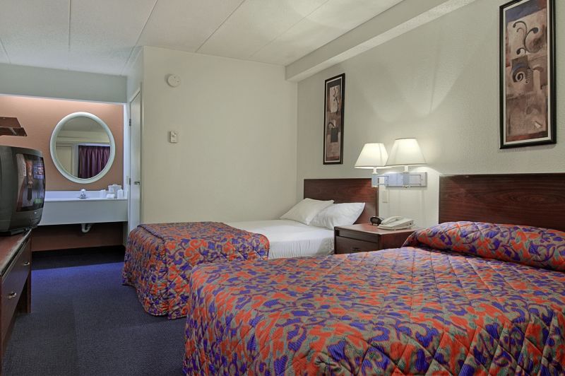 Hotel Red Roof Plus+ - Meadowlands 3*