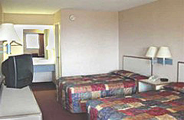Red Roof Plus+ - Meadowlands Hotel 3*